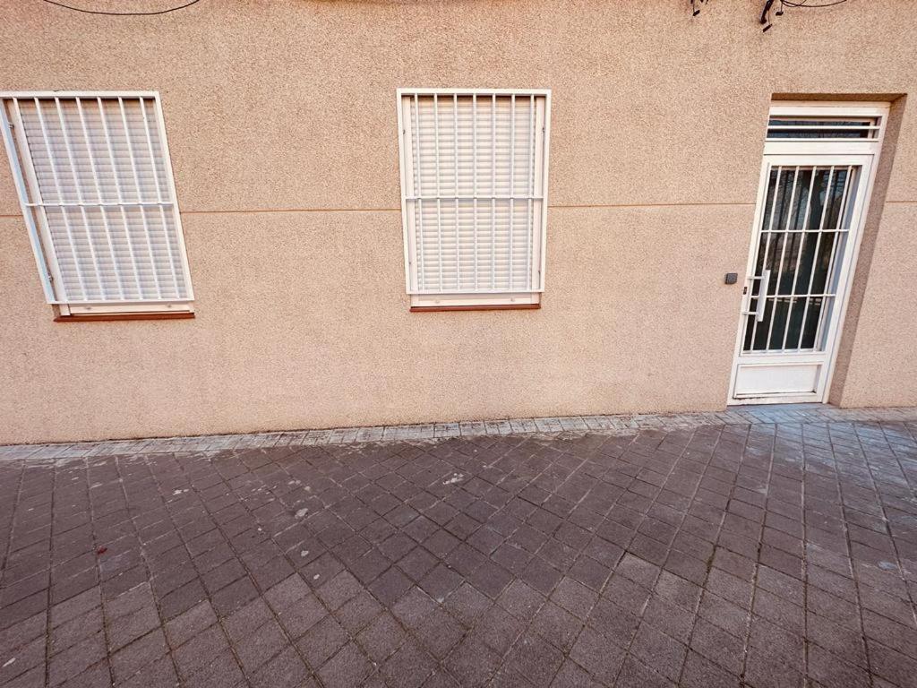 Hospedaje Cuatro Vientos Madrid Luaran gambar