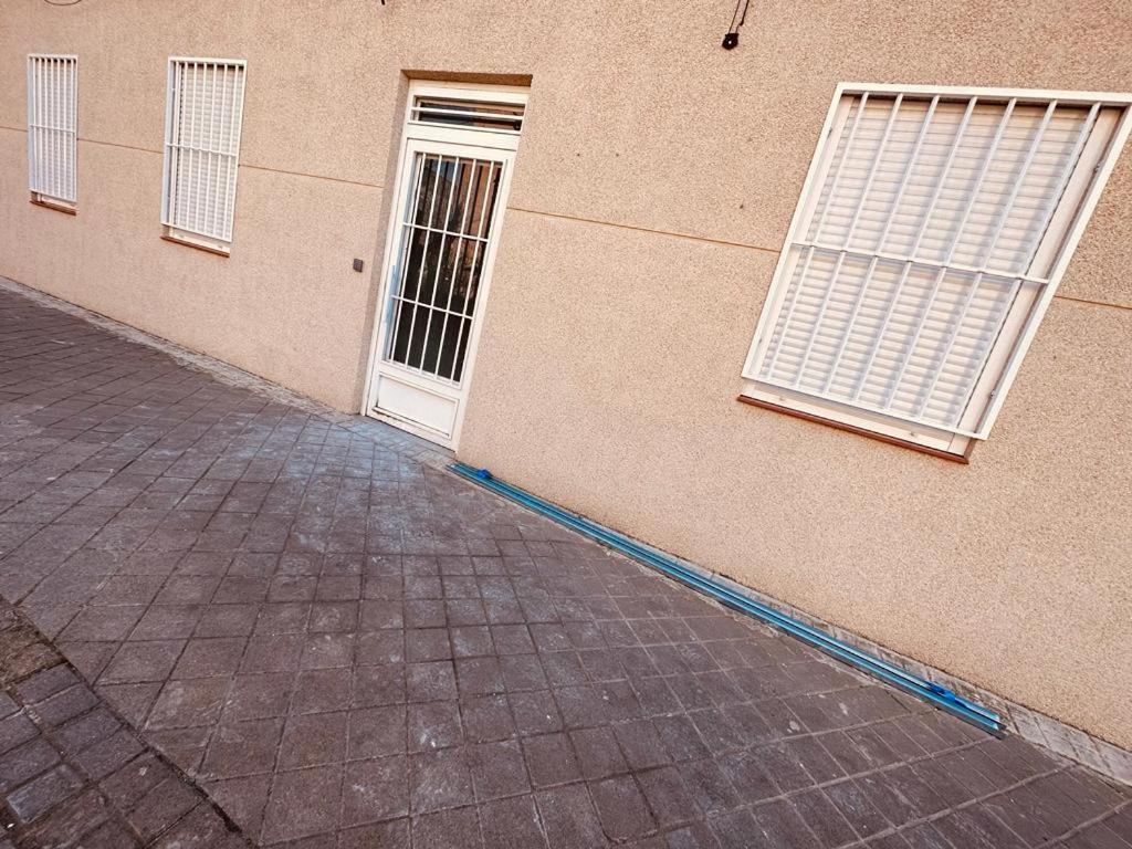 Hospedaje Cuatro Vientos Madrid Luaran gambar